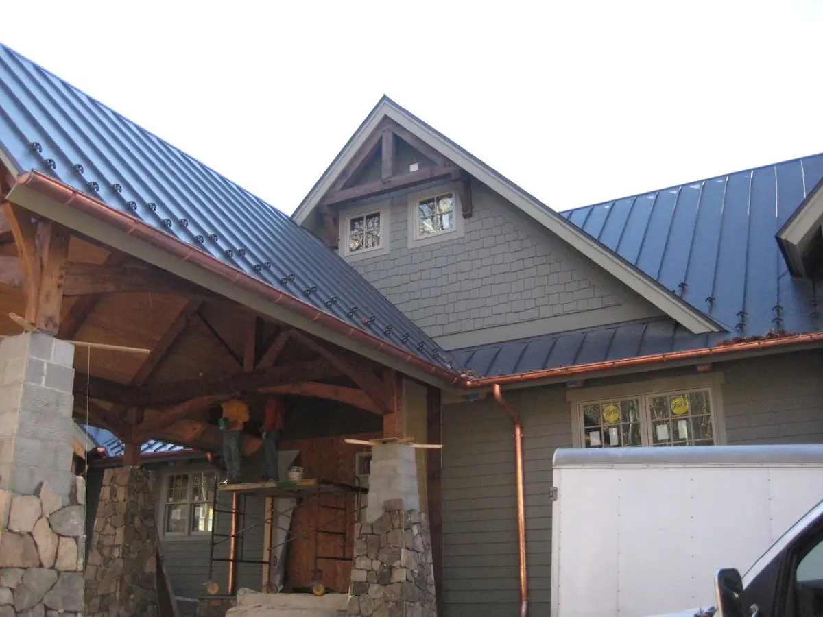 Craftsman Roofing team delivering quality roofing work in Metcalf